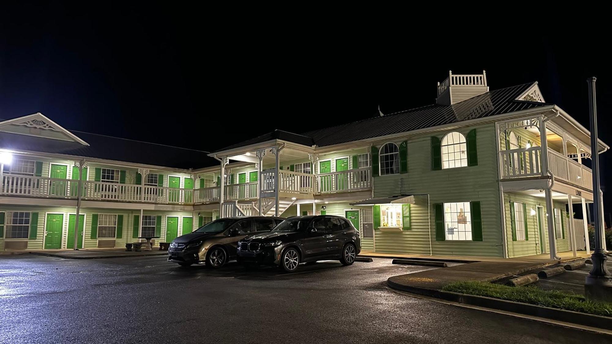 Key West Inn - Chatsworth Ngoại thất bức ảnh